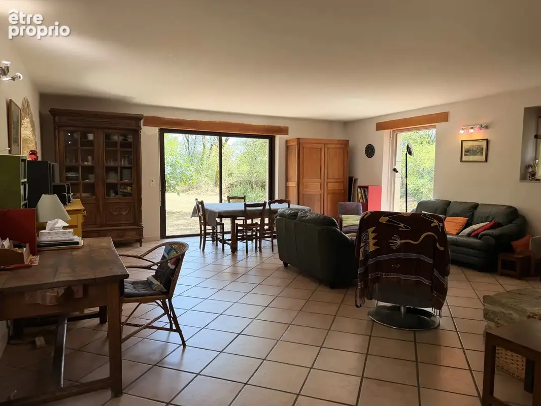 Maison Traditionnelle T5 - 142m2 sur 6300m2 de jardin - photo 6