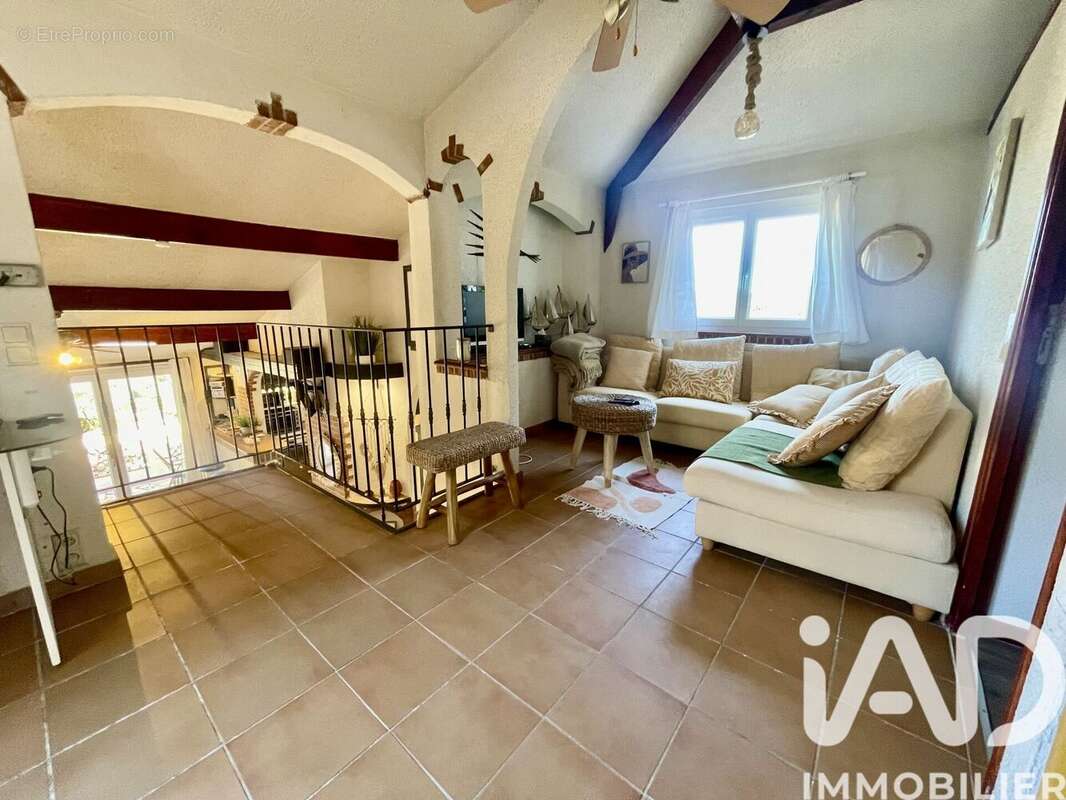 Photo 8 - Maison à LE MUY