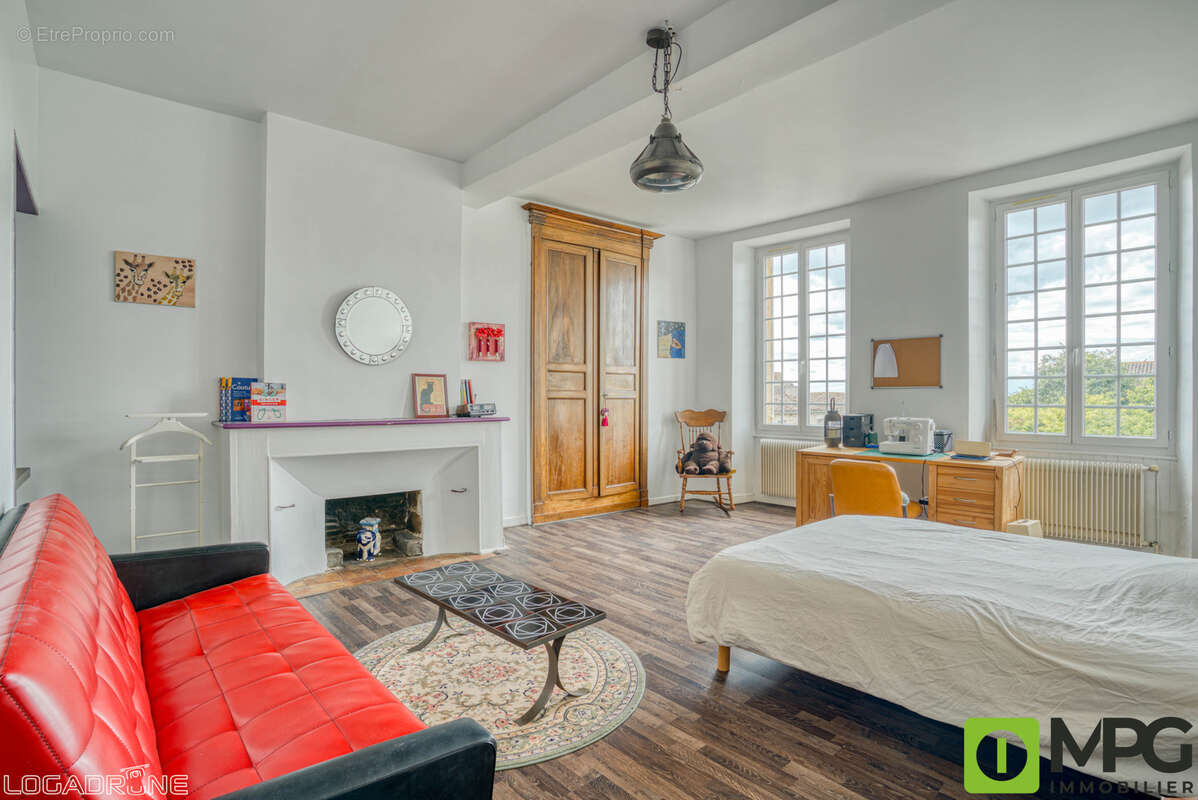 Maison à MONFLANQUIN