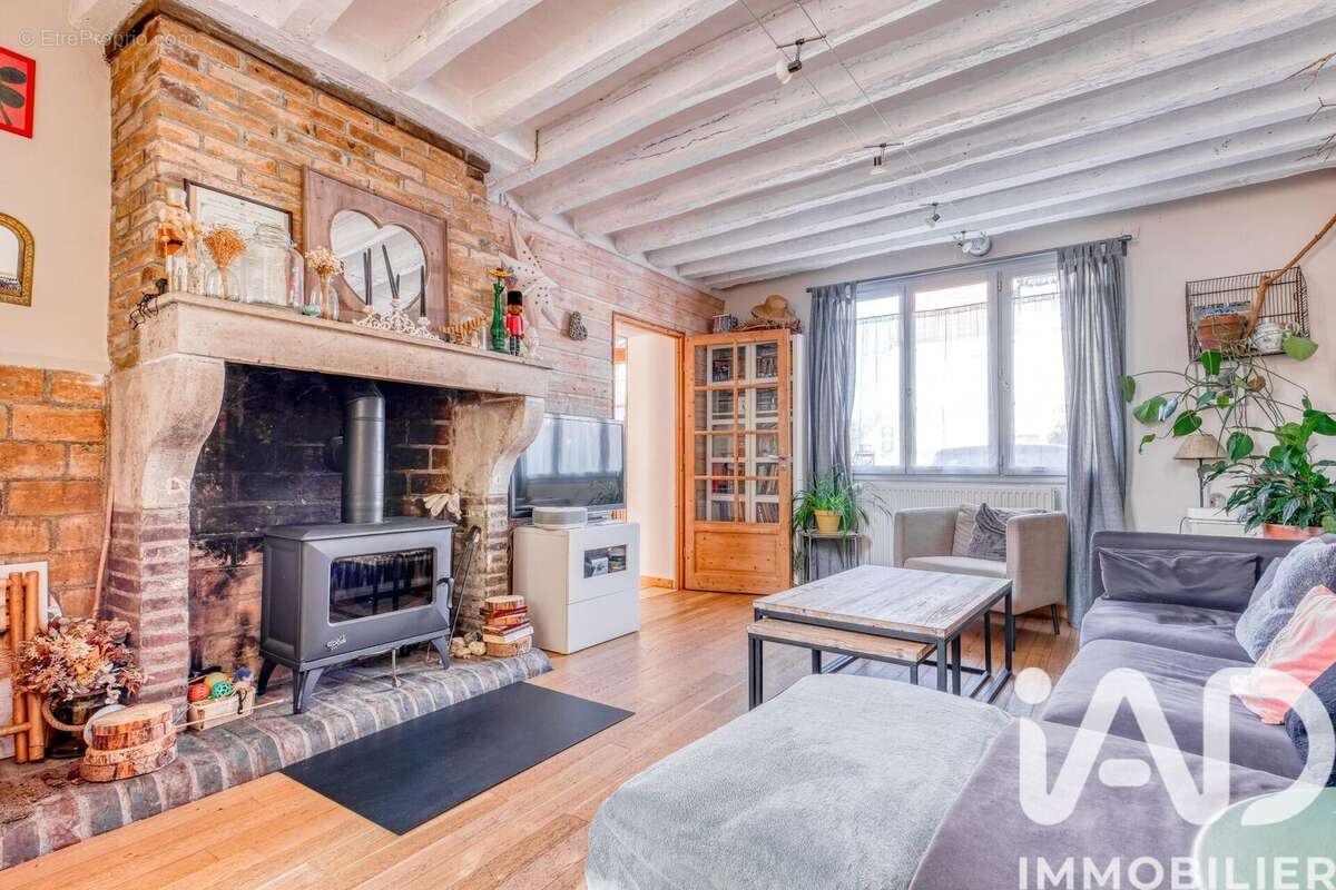 Photo 2 - Maison à VILLIERS-SUR-MORIN