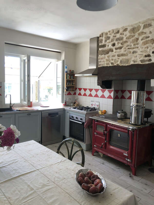 Maison à LA CROISILLE-SUR-BRIANCE