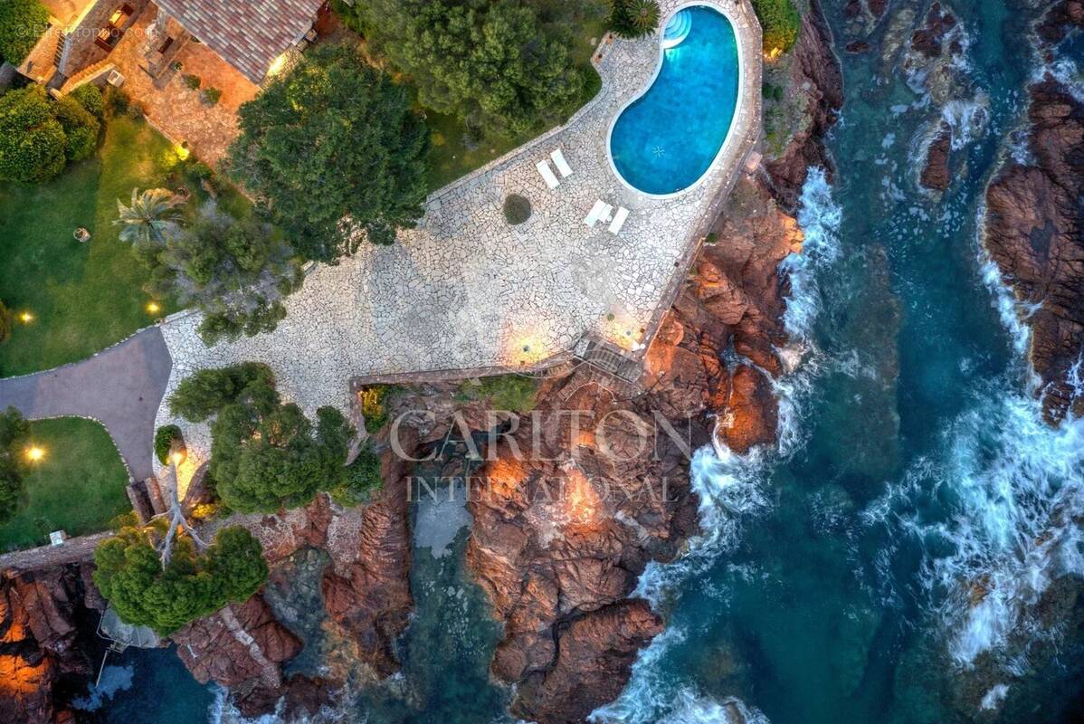 EXCLUSIVITÉ – Demeure Méditerranéenne avec accès privé à la mer - photo 4