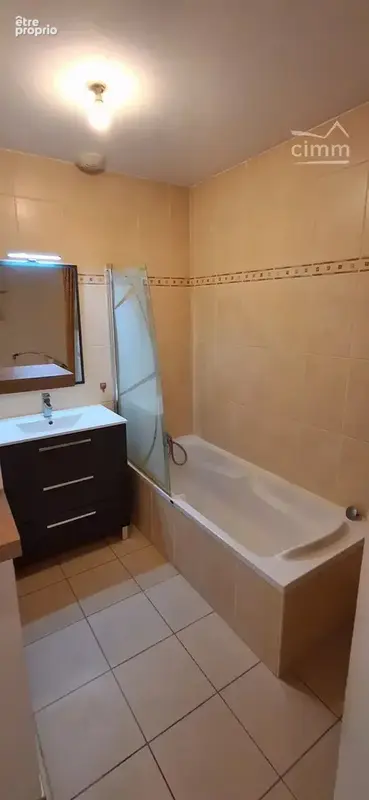 A Vendre, BLOIS VIENNE – Maison 2 / 3 chambres avec cour privative et climatisation - photo 7