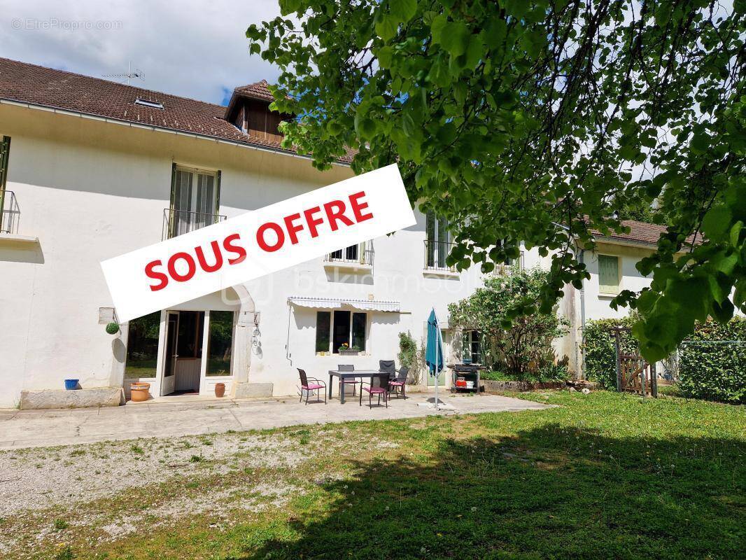 Appartement à CLAIRVAUX-LES-LACS