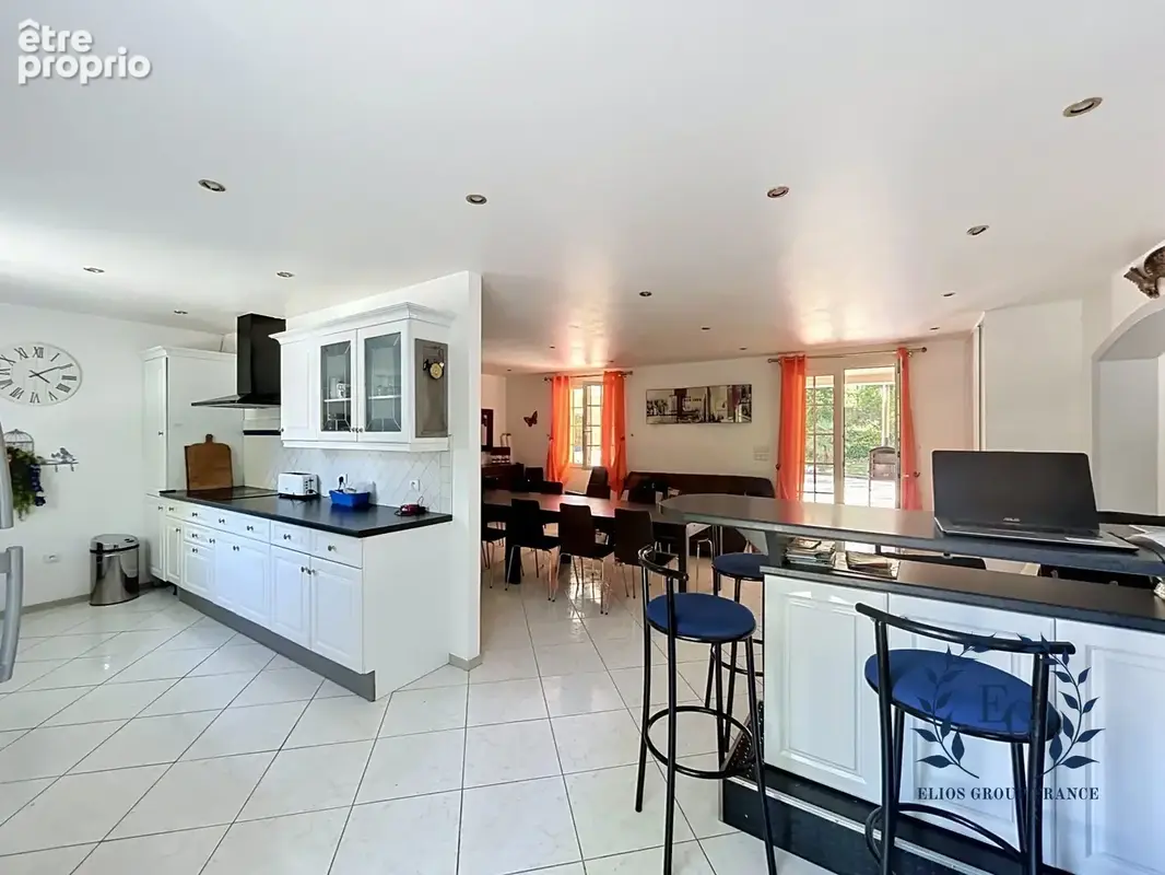 Maison 10 pièces 273 m² à vendre à Forcalqueiret (83136) - photo 6
