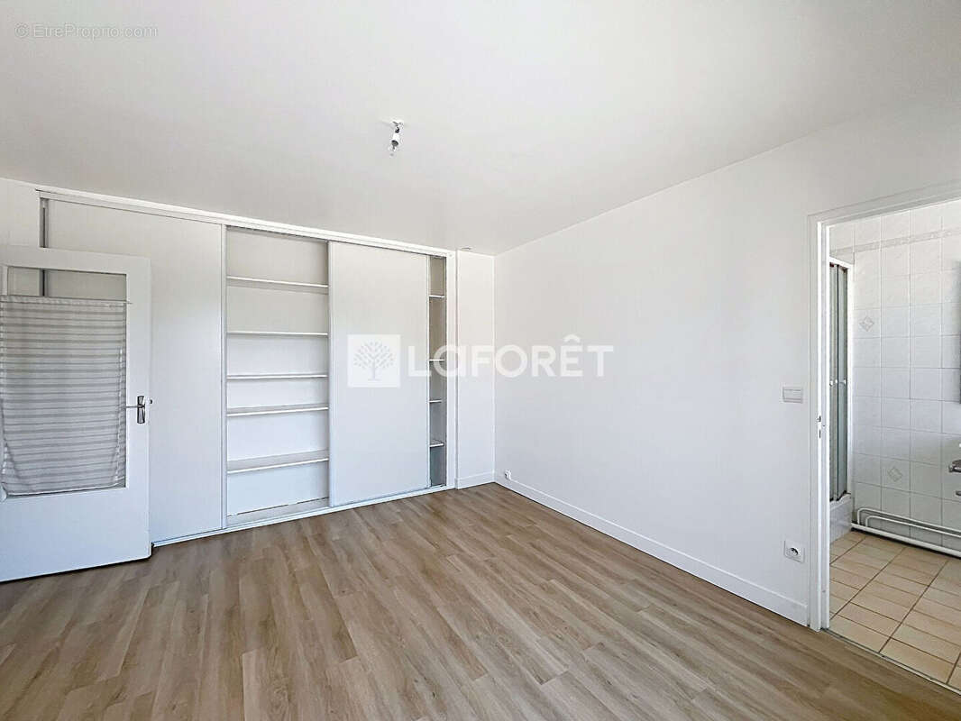 Appartement Vitry-sur-Seine 1 pièce 31.68m2 - photo 3