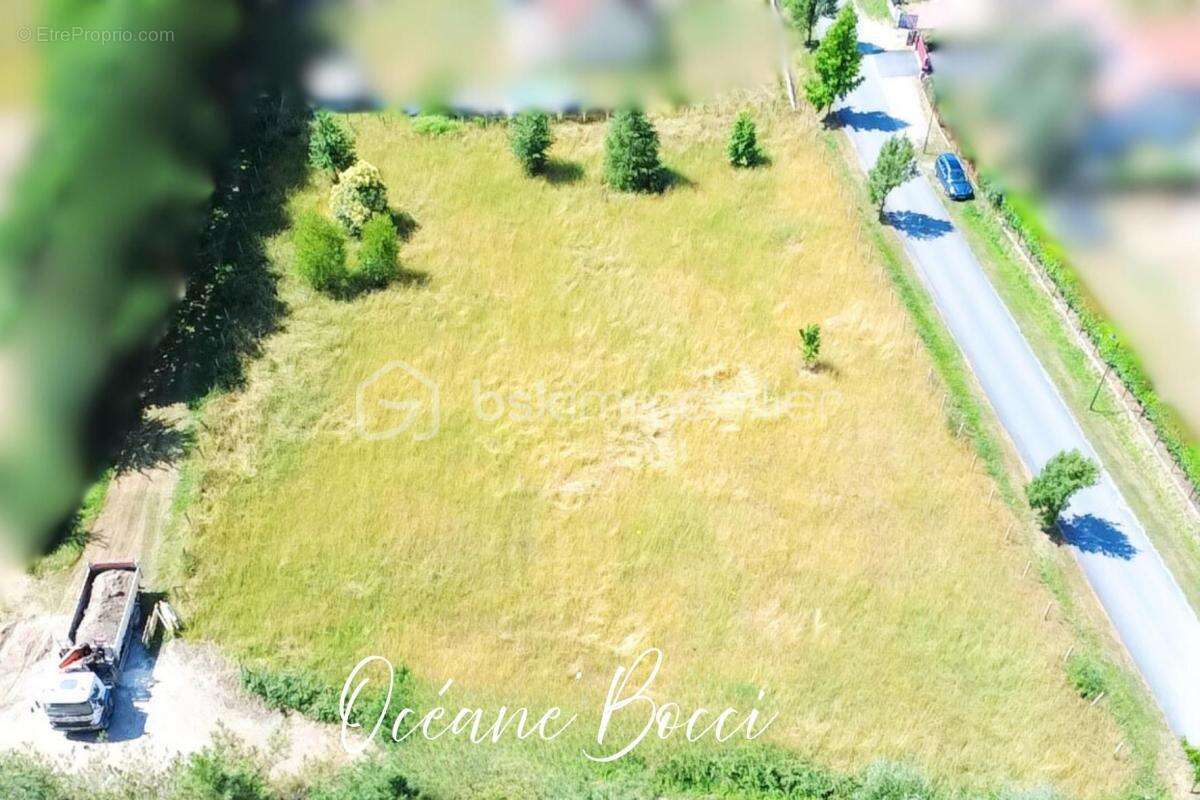  Terrain à bâtir – 2 500 m² – La Margauderie, Saint-Laurent (18330) - photo 4