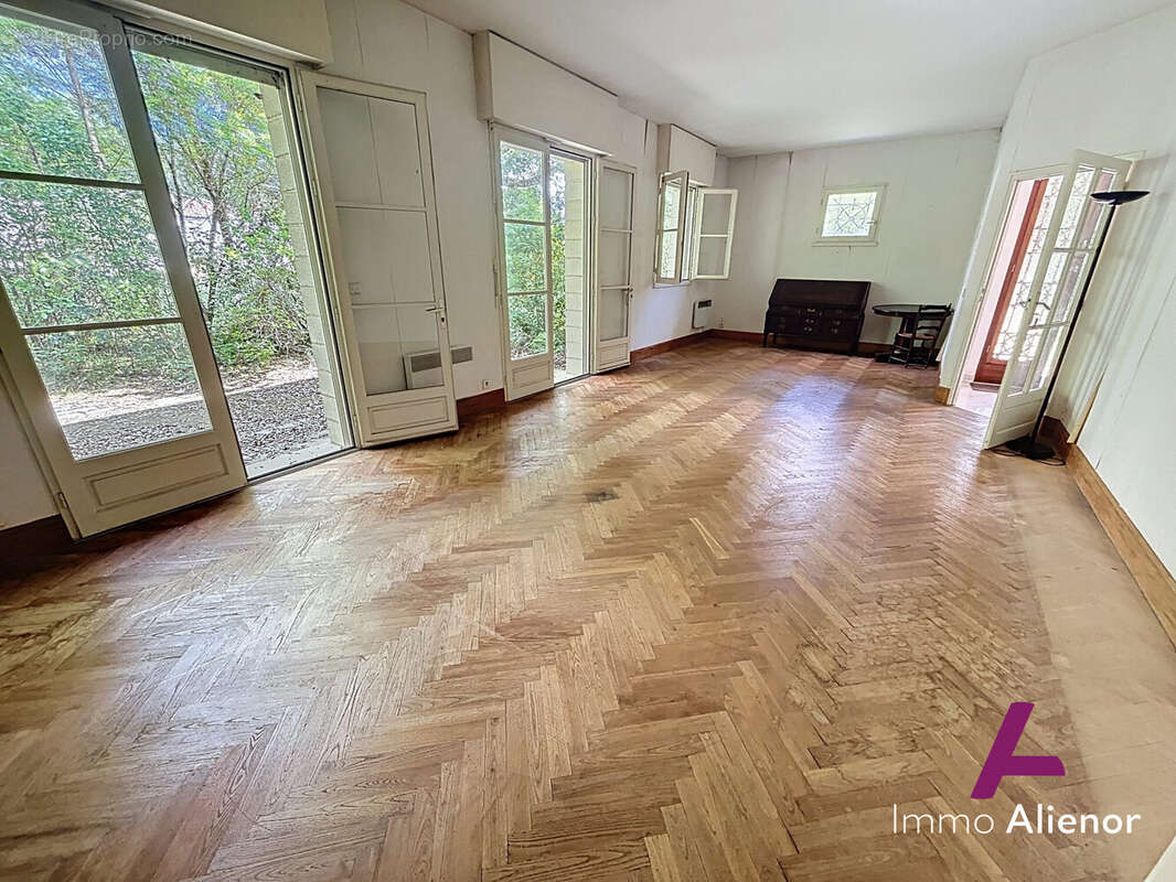 Maison à BELIN-BELIET