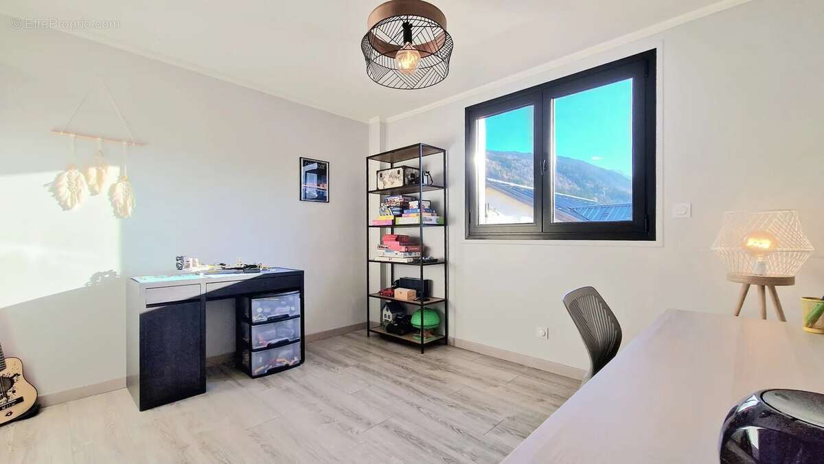 Spacieux chalet moderne T9 à Mijoux - photo 16