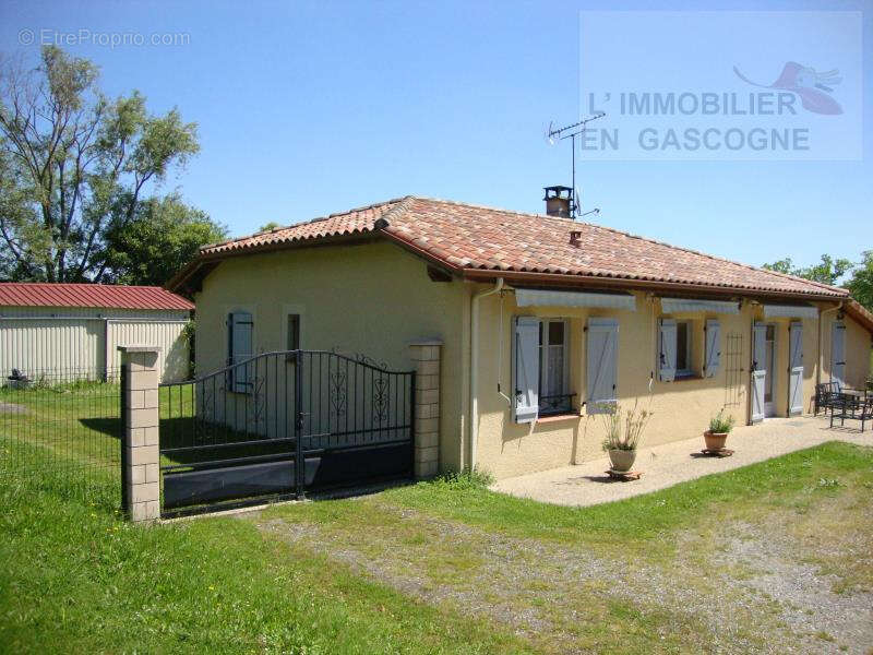 Maison à SEISSAN