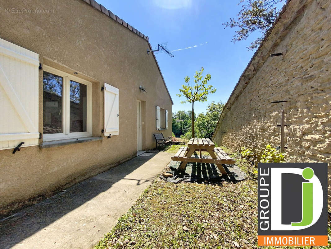 Maison à BEAUVALLON