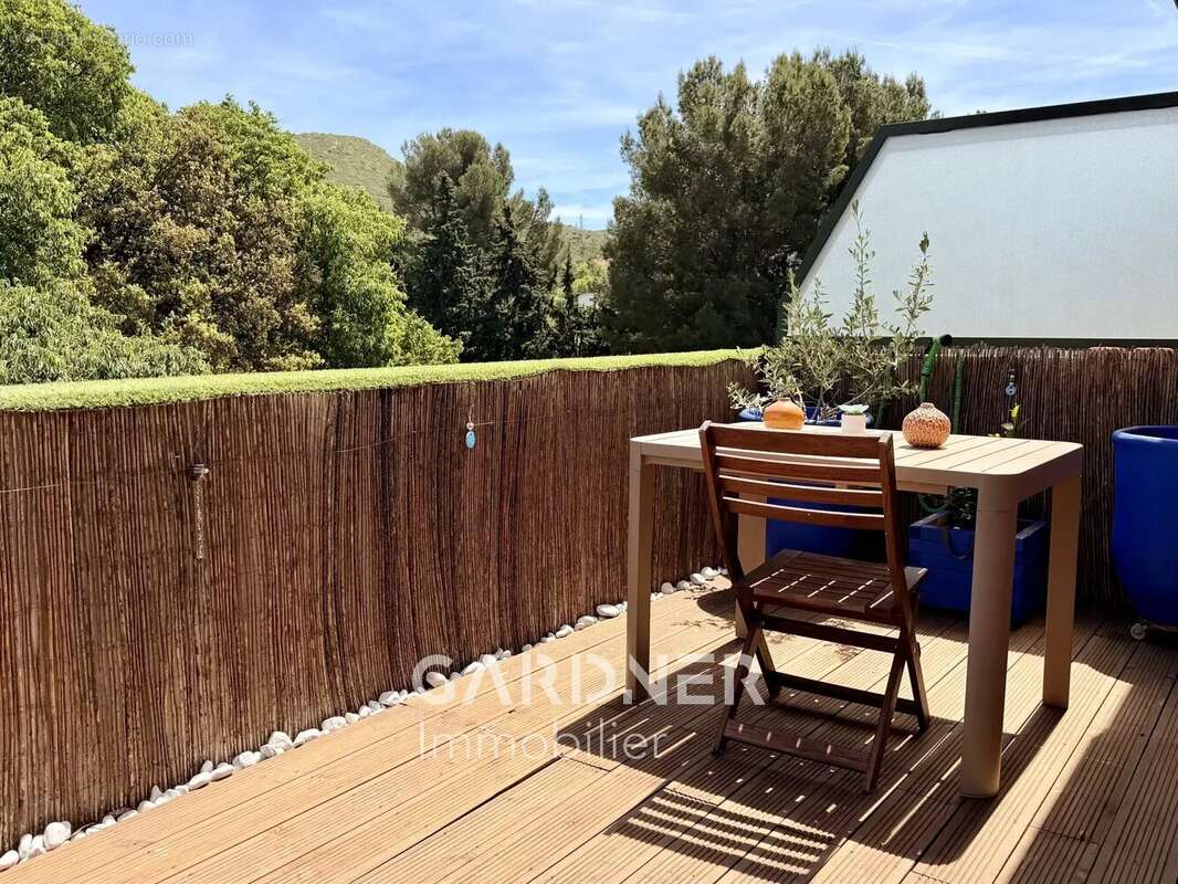 Appartement à MARSEILLE-9E