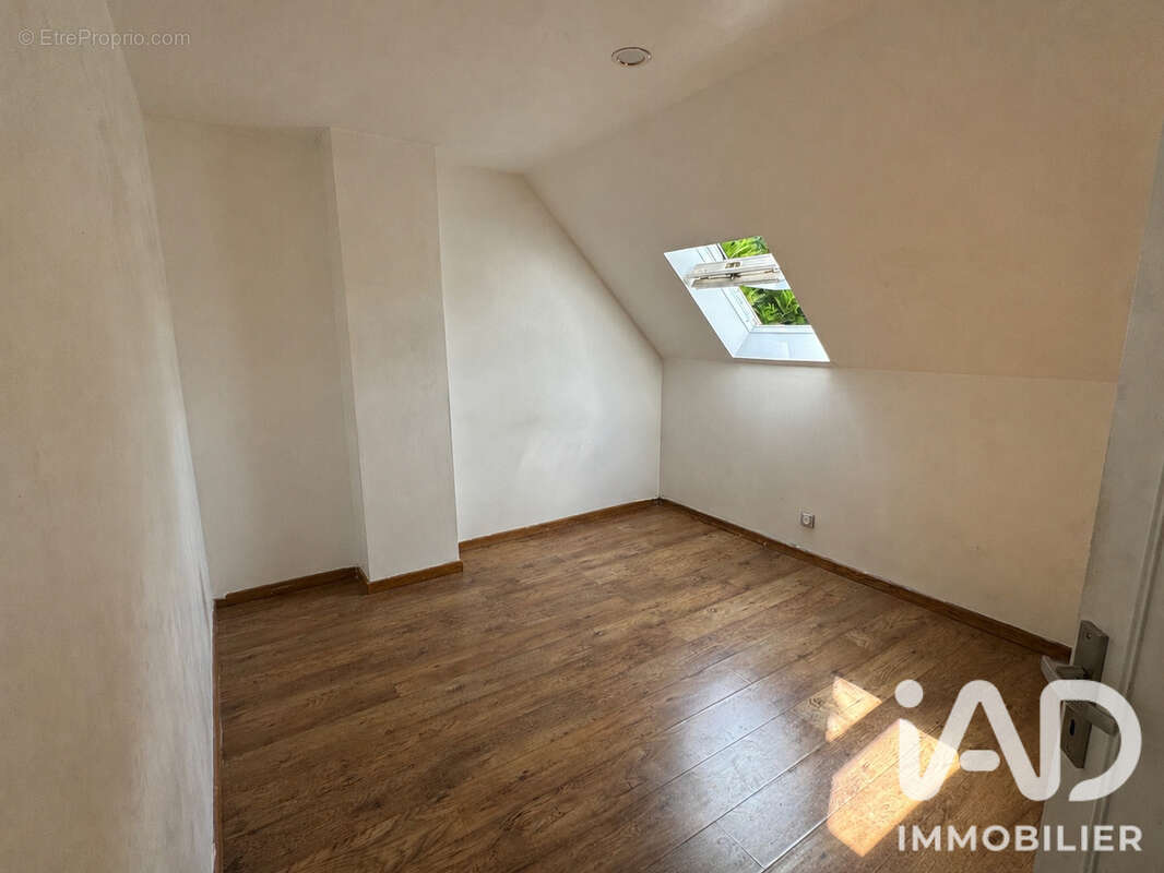 Maison 104 m² à Mantes-La-Ville  - photo 5