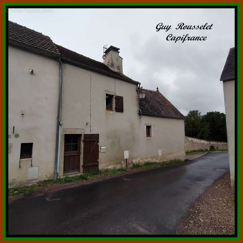 Maison à ALISE-SAINTE-REINE