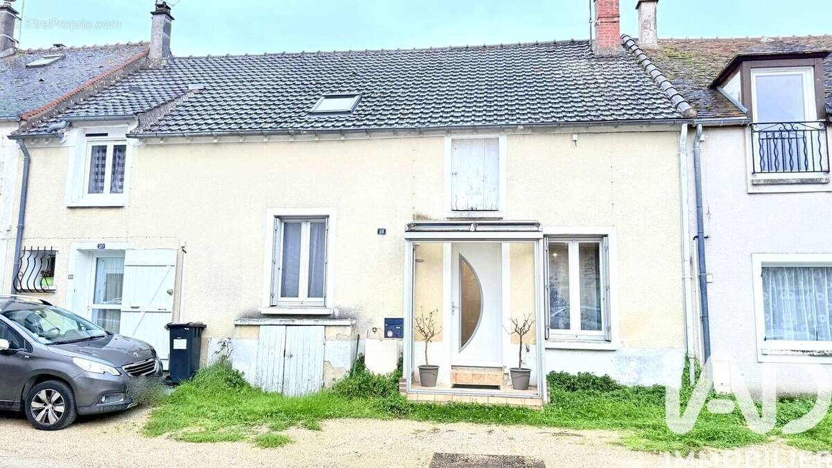 Photo 1 - Maison à BOMBON