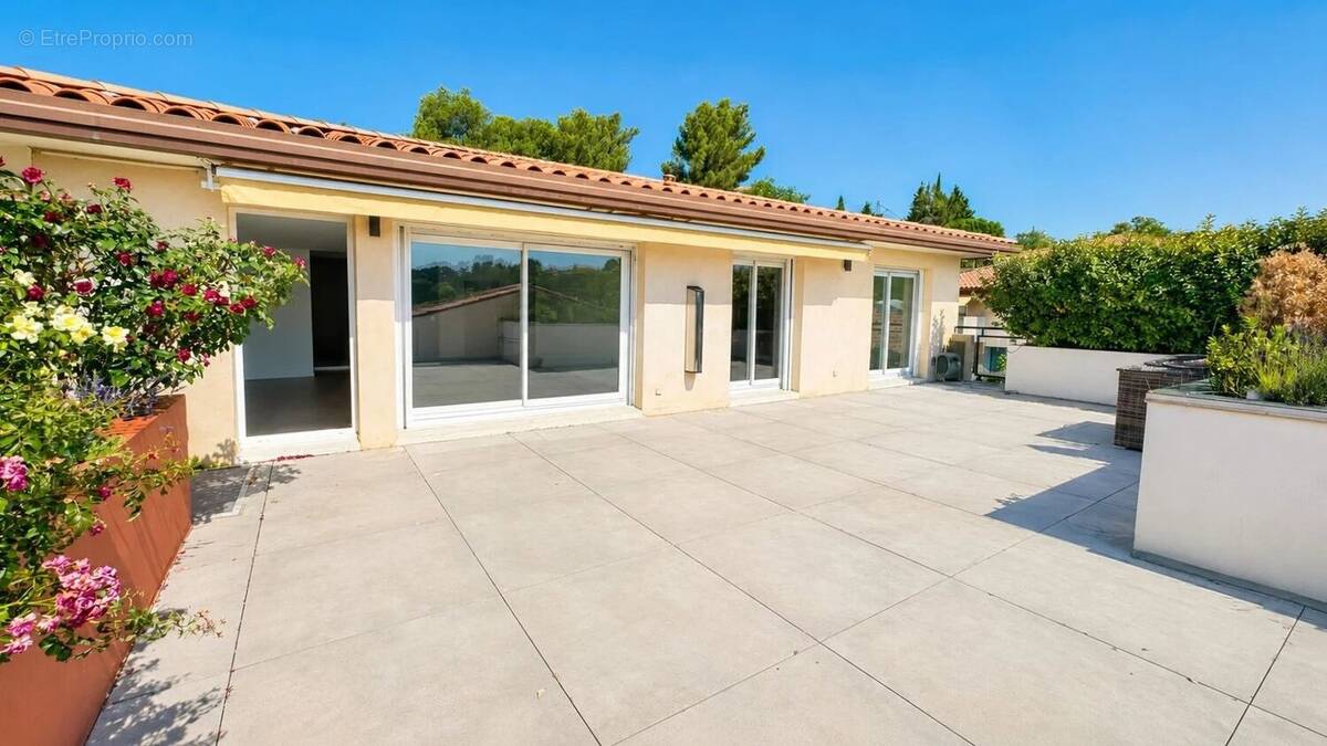 Appartement à AIX-EN-PROVENCE