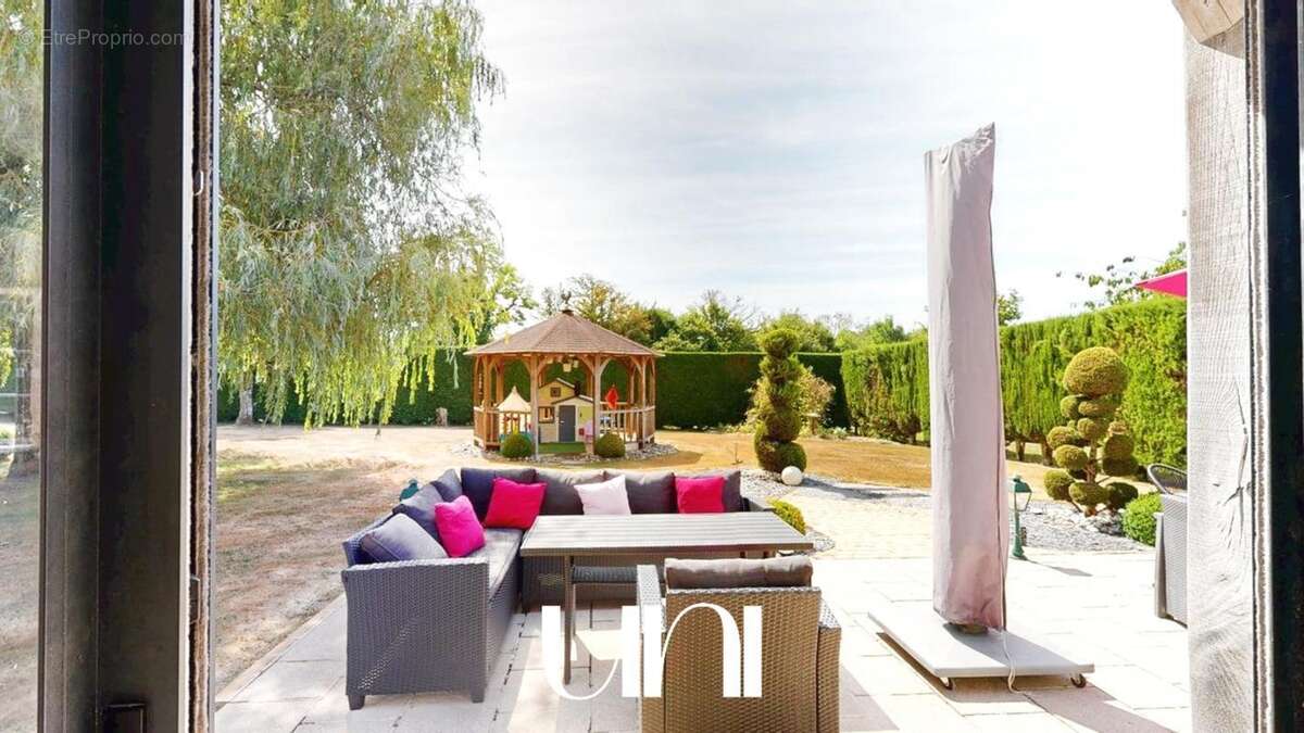 Maison 245 m² à Fauguernon  - photo 49