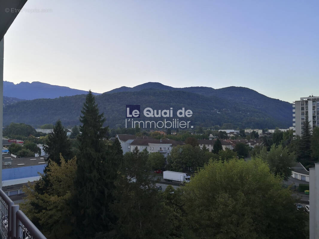 Appartement à SAINT-MARTIN-D&#039;HERES