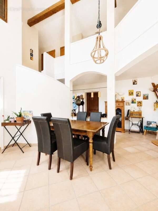 Maison à COLOMARS