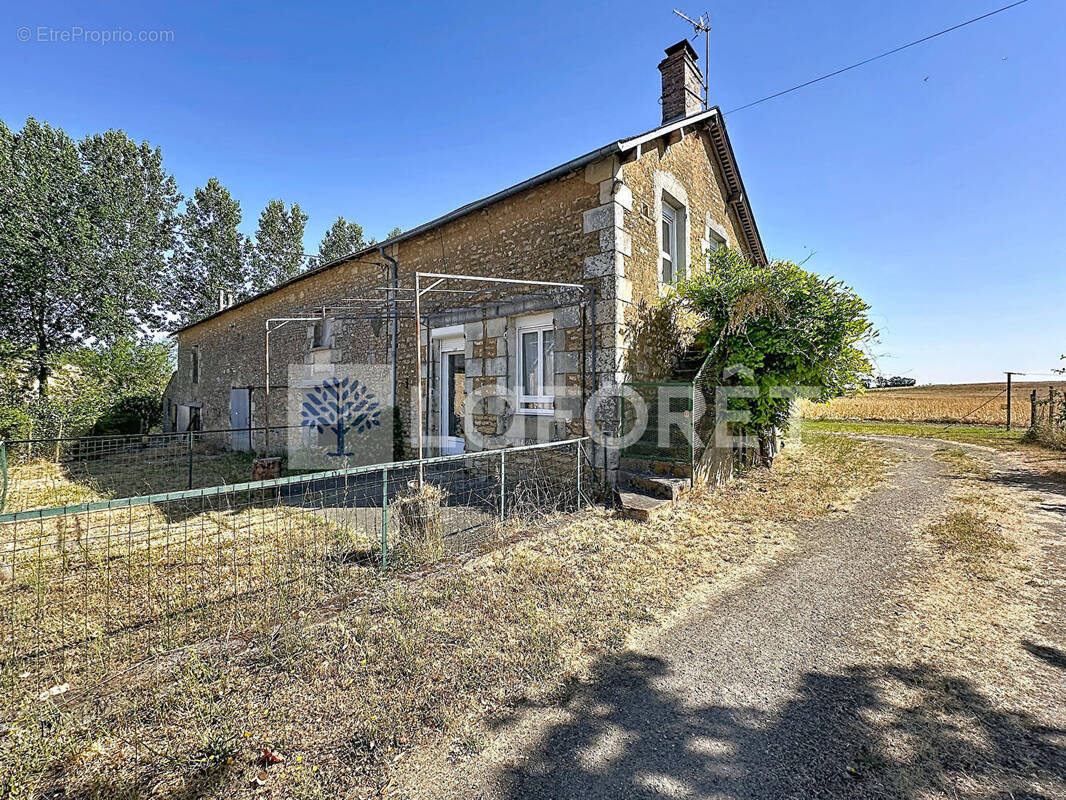 Maison à MONCONTOUR