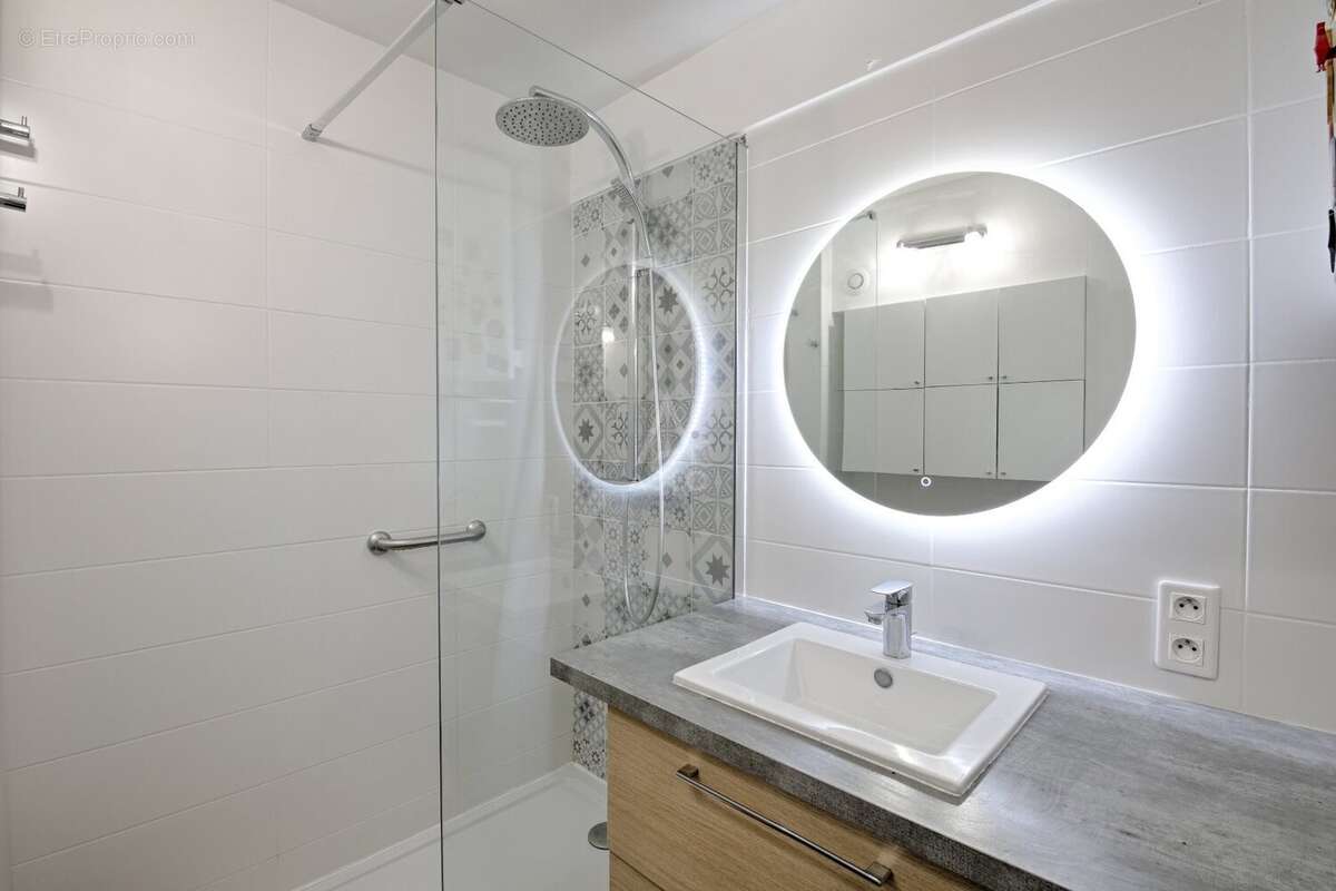 Appartement à SAINT-MAUR-DES-FOSSES