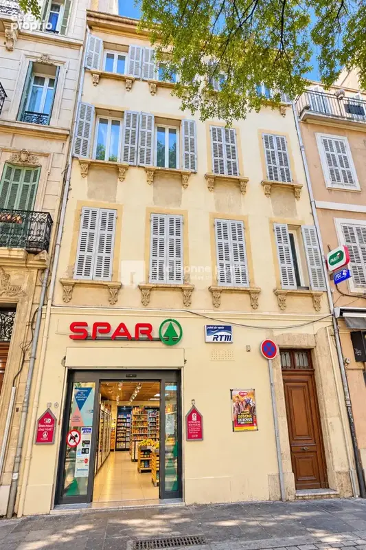 Appartement à MARSEILLE-1E
