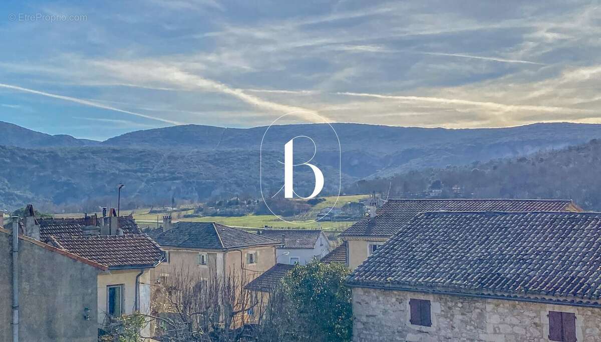 Appartement à VALLON-PONT-D'ARC