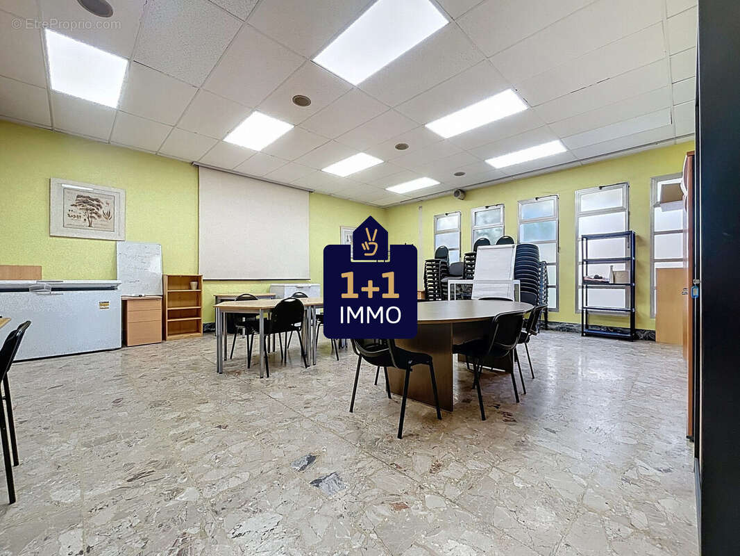 Commerce 164 m² à Frejus  - photo 6