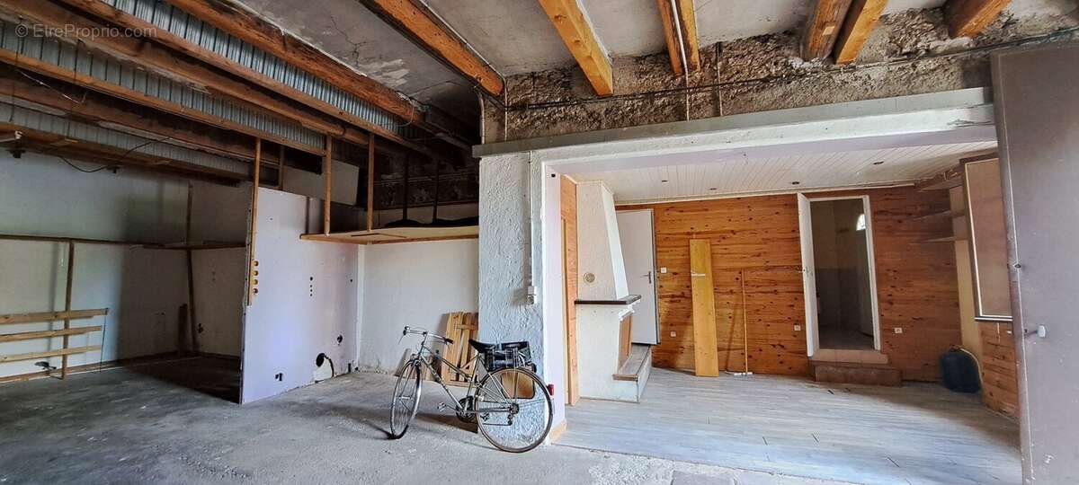 Maison à BESSAN