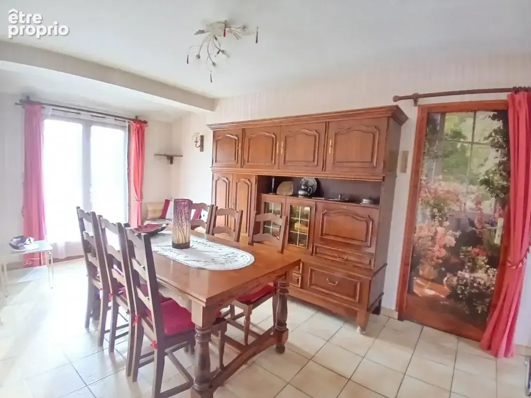 Maison de plain-pied - 4 chambres - terrain idéalement situé - photo 4