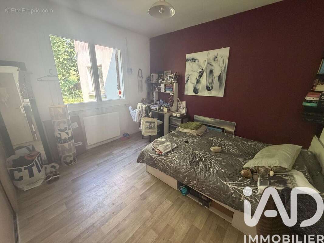 Maison 155 m² à Tauriac  - photo 5