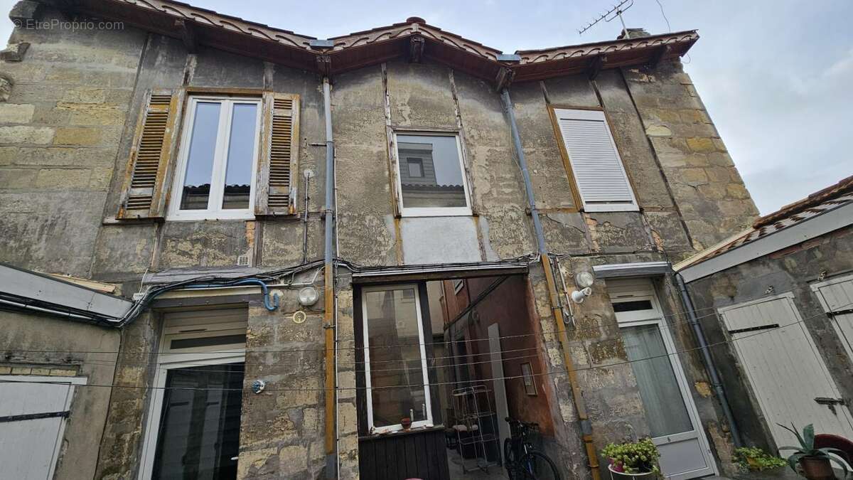 Appartement à BORDEAUX