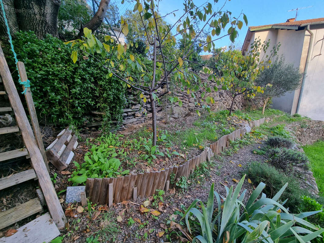 Maison à LAMALOU-LES-BAINS