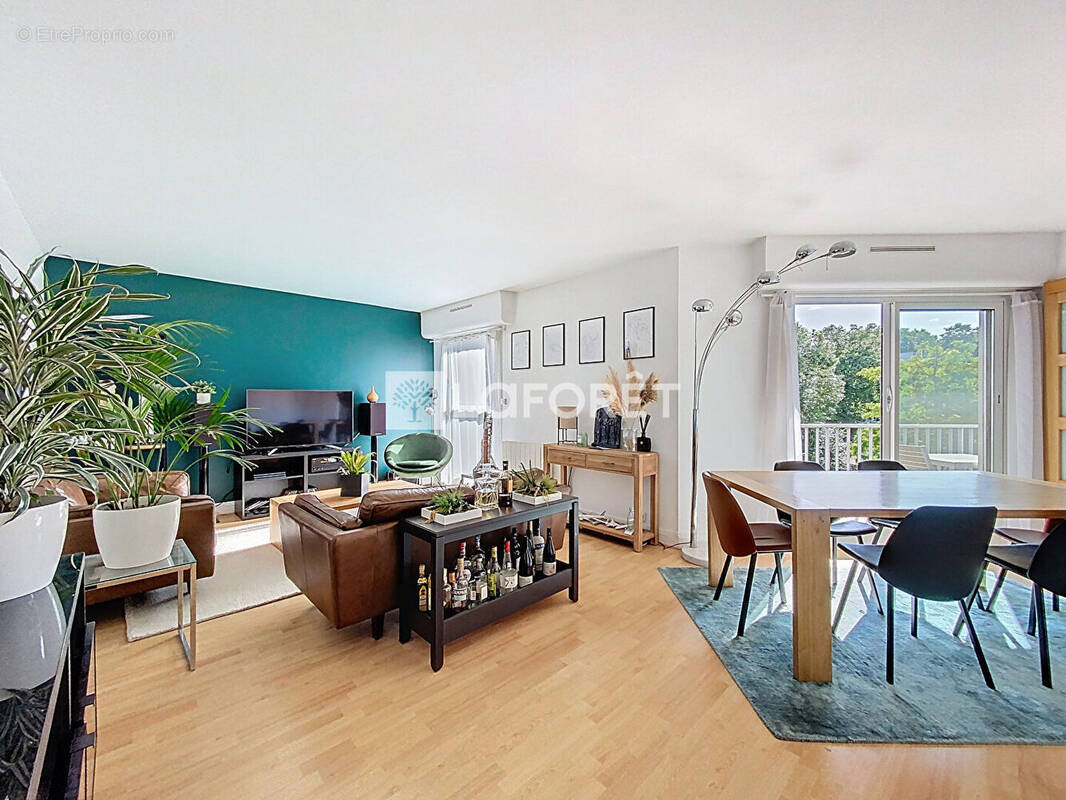 Appartement à VERNEUIL-SUR-SEINE