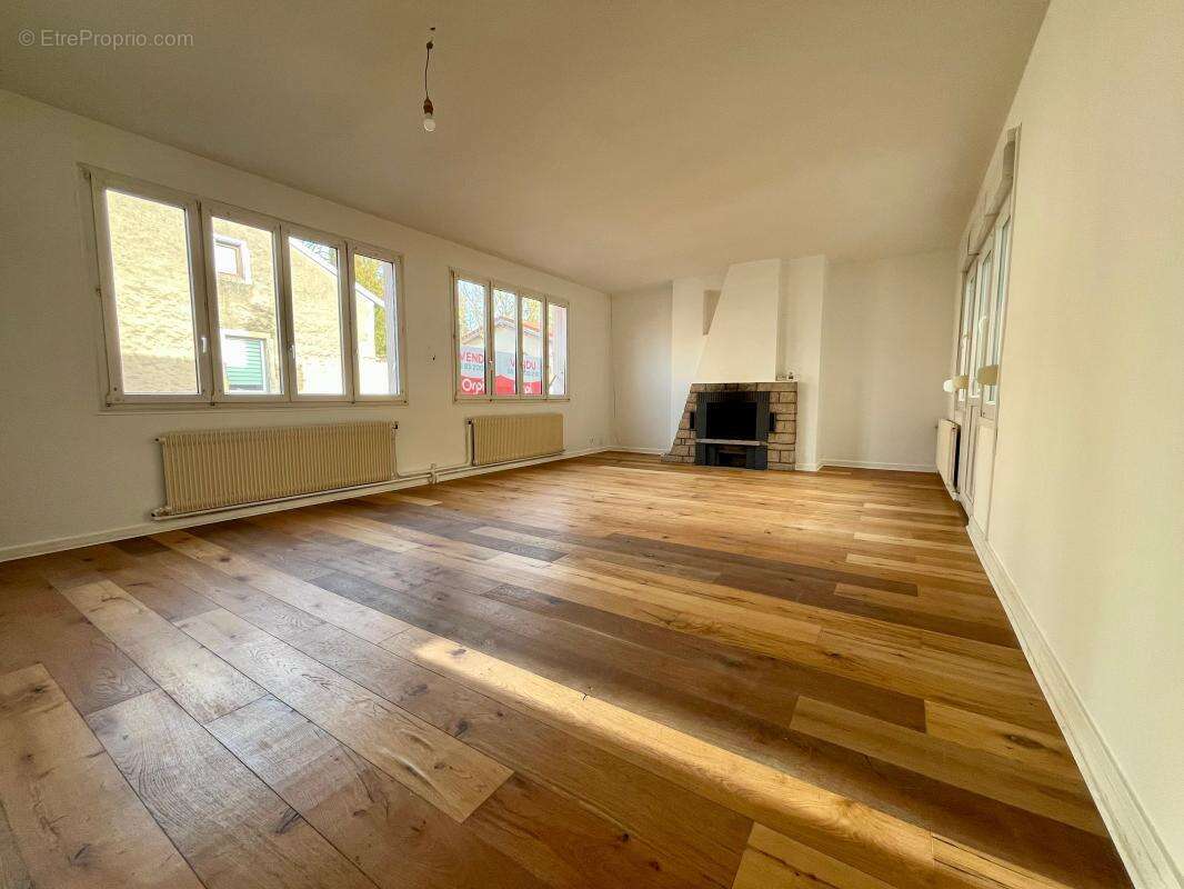 Appartement à HOUDEMONT