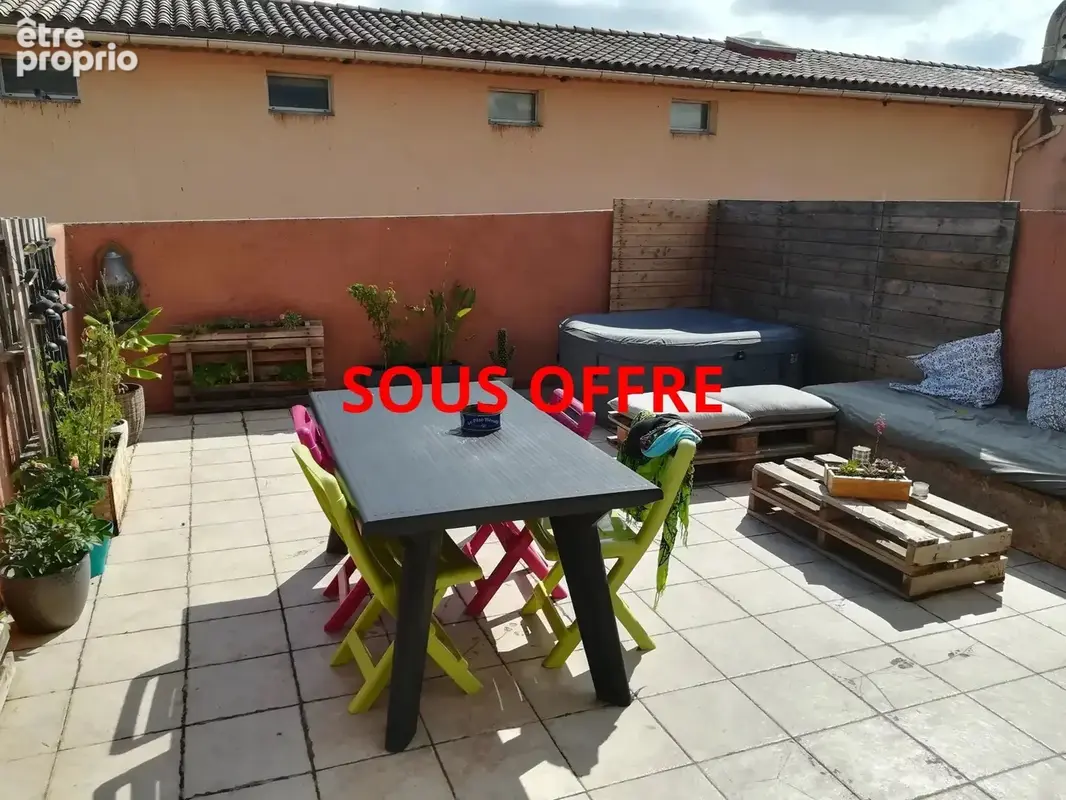 Appartement à CUERS