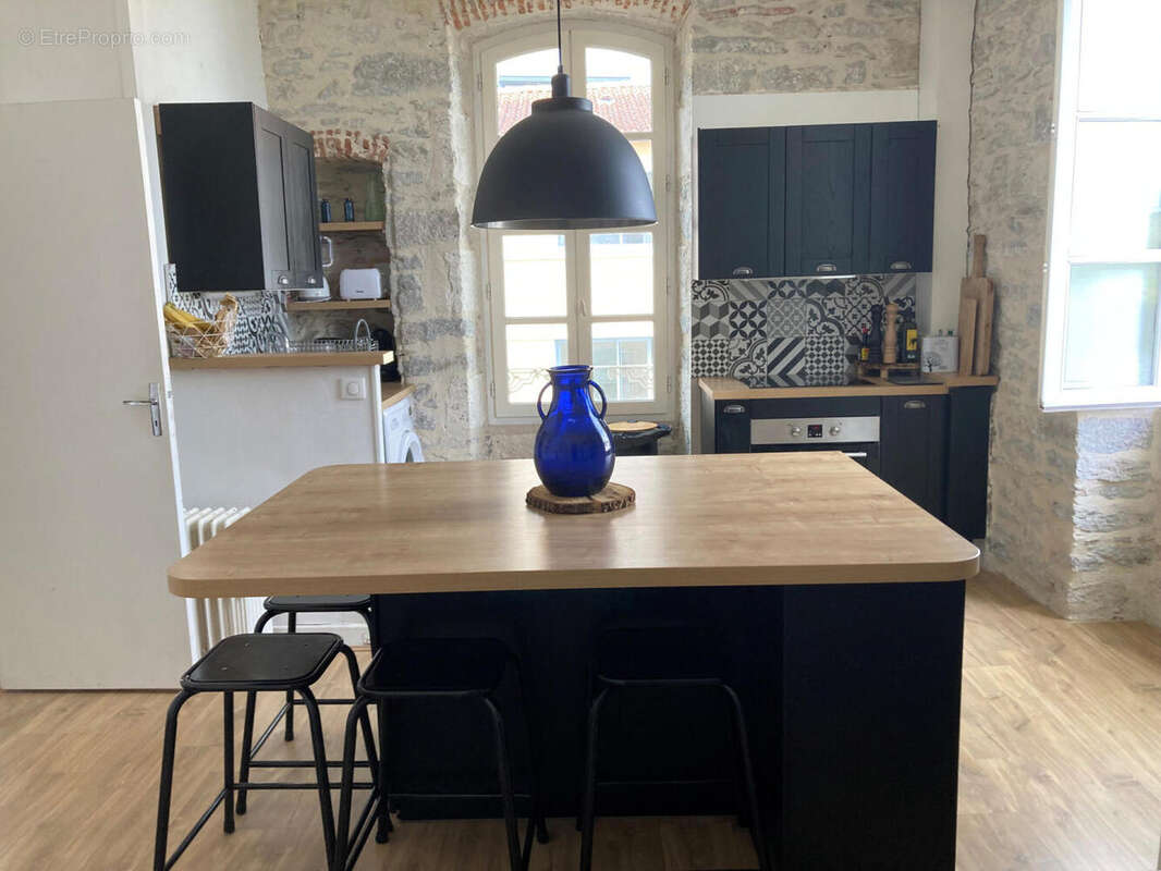 cuisine 1 - Appartement à ARCAMBAL