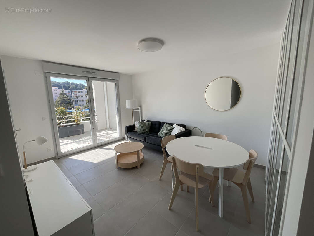 Appartement à CAGNES-SUR-MER
