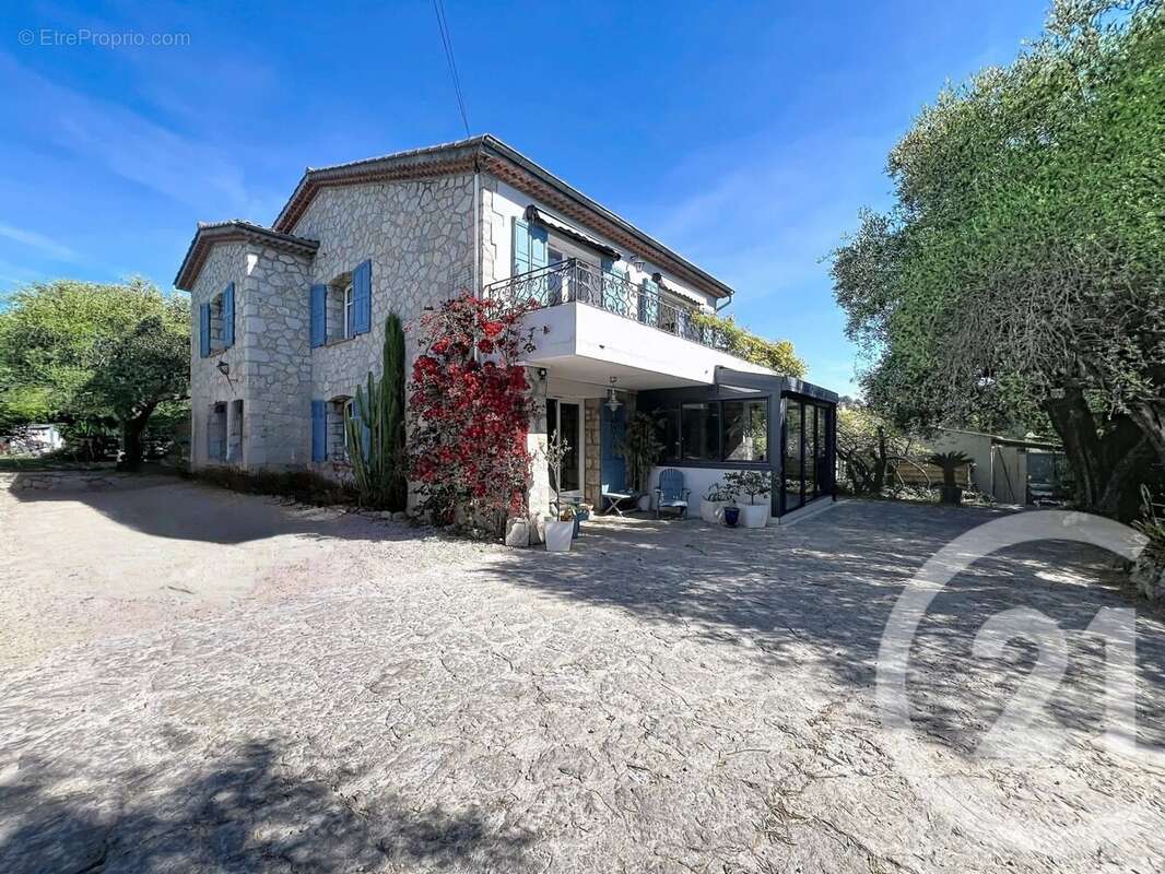 Maison à MOUGINS