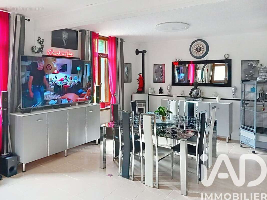 Photo 3 - Maison à BOURG-ET-COMIN