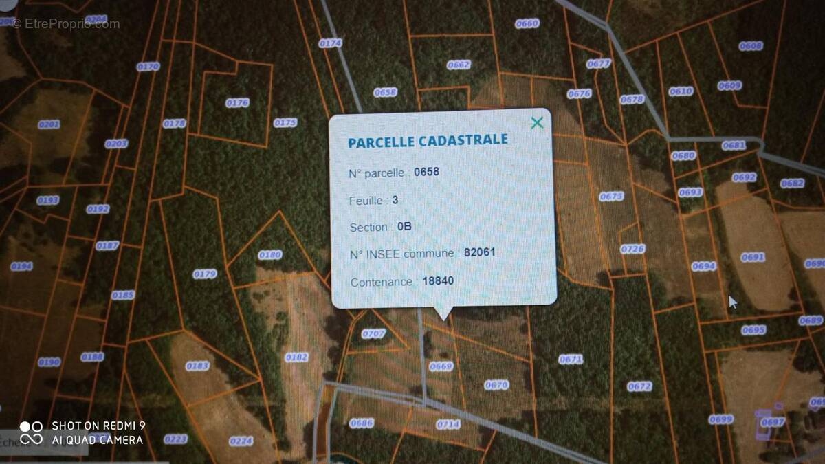 Terrain à FENEYROLS