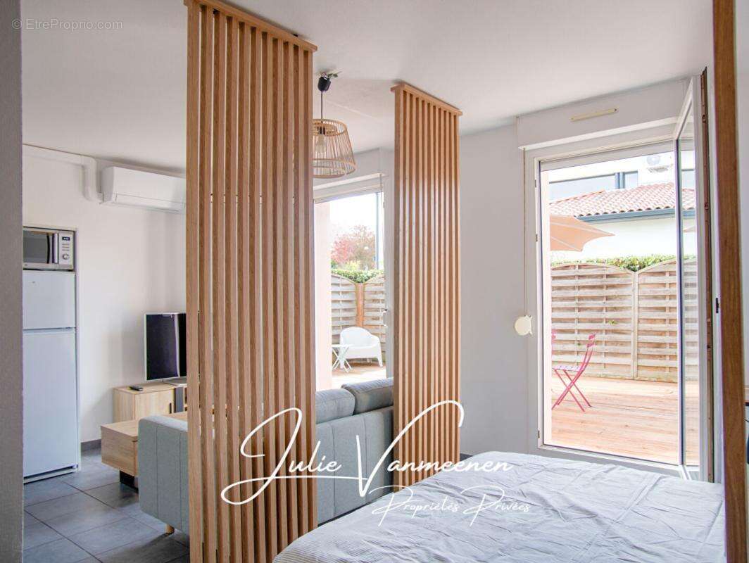 Appartement T1 de 30,09m2 climatisé avec terrasse de 55 m² - photo 3