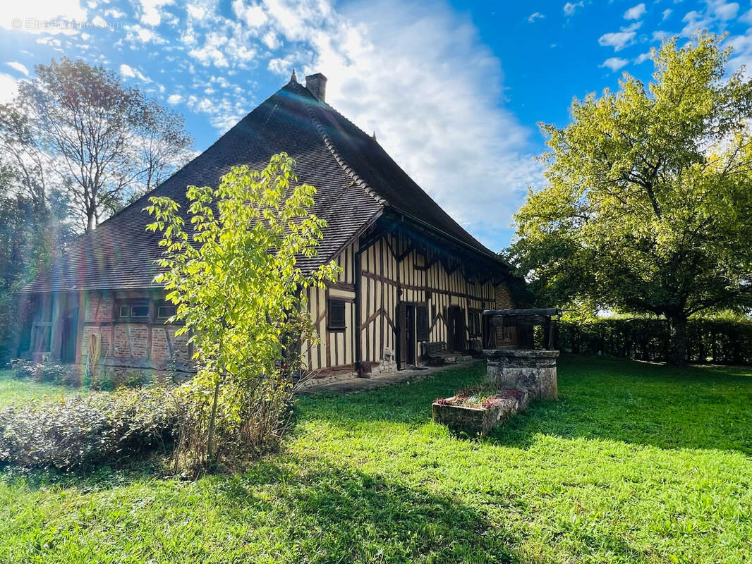 Maison à FRANGY-EN-BRESSE