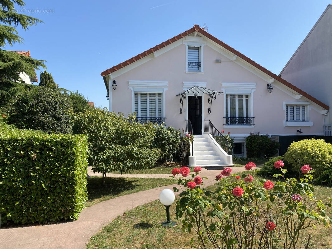 Maison à CHAMPIGNY-SUR-MARNE