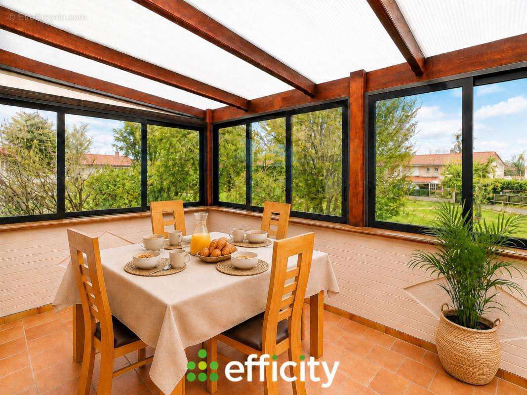 Maison 125 m² à Saint-Symphorien-D'ozon  - photo 7