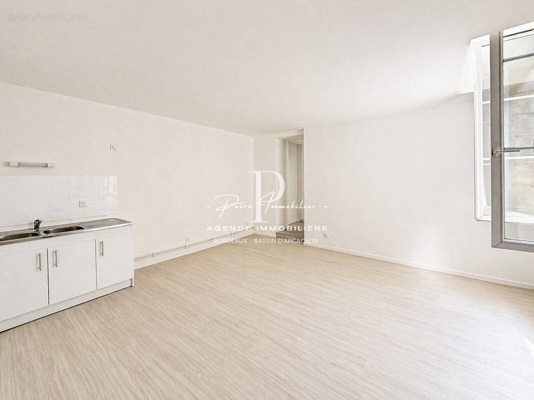 Appartement à BORDEAUX