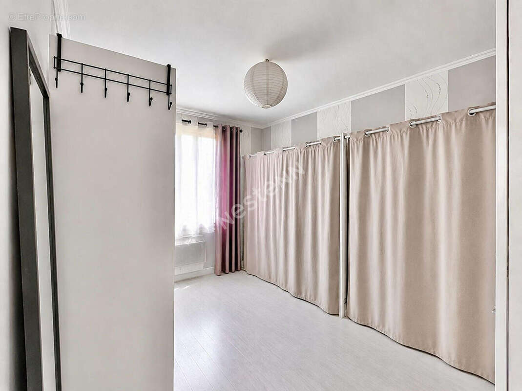 Maison 7 pièces à vendre à Mareil en France - 385 000 - photo 12