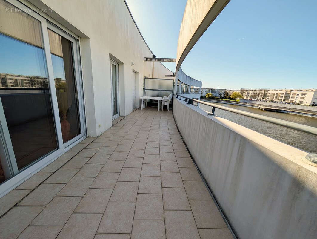 LA ROCHELLE Les Minimes   T5 104 M2, 3 chambres, terrasse 20 m2, vue lac - photo 7