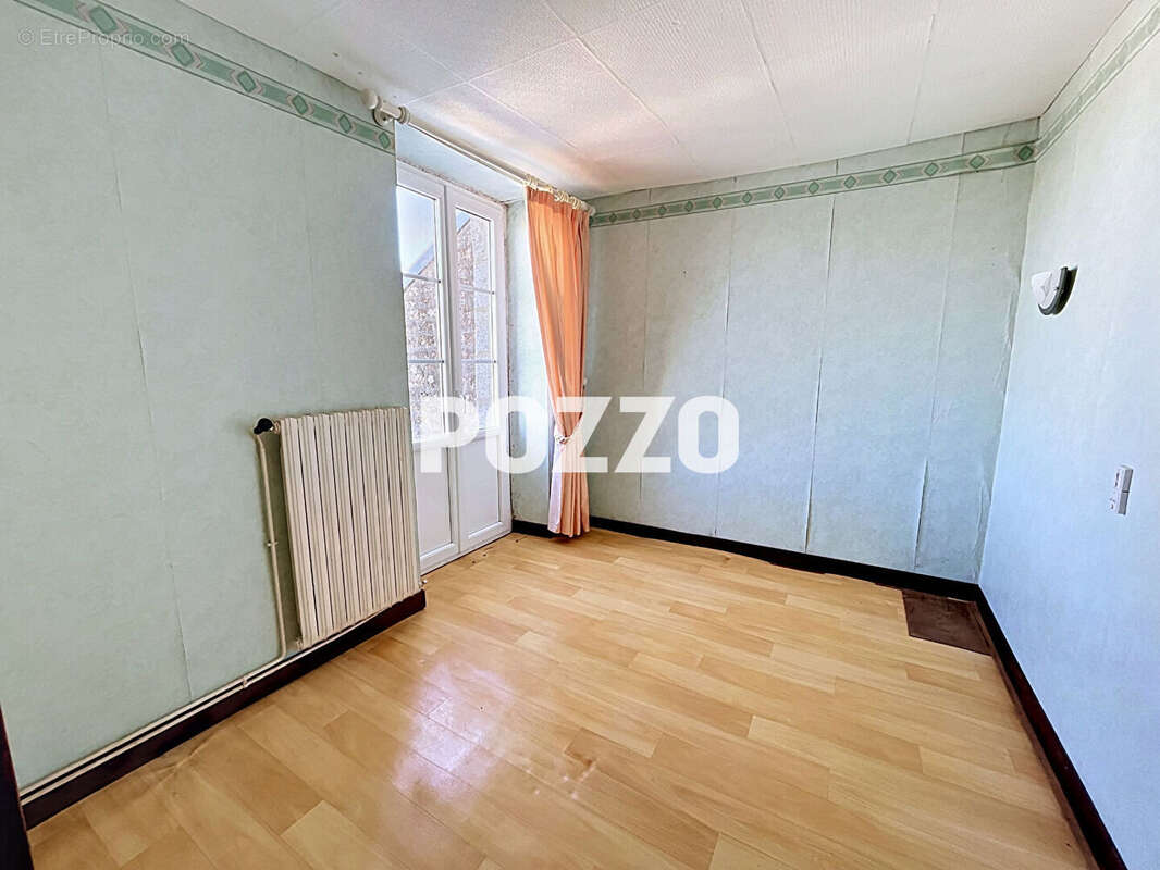 Maison à REFFUVEILLE