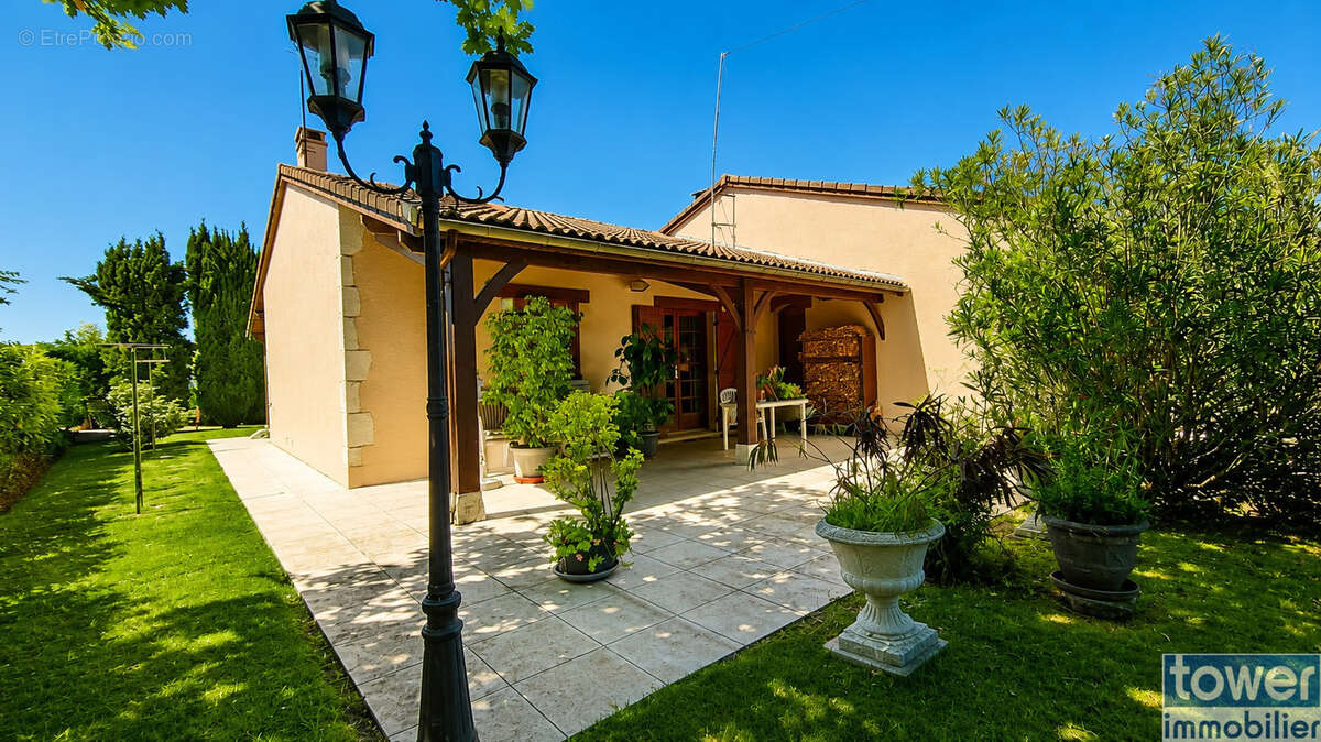 Maison à CONDEZAYGUES